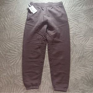 Aritzia TNA Sweatpants